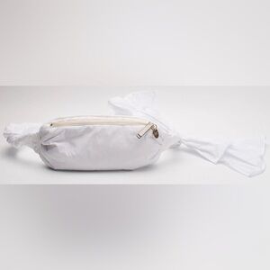 RED VALENTINO Crossbody Bag White Bow Padded Zip Closure NWT